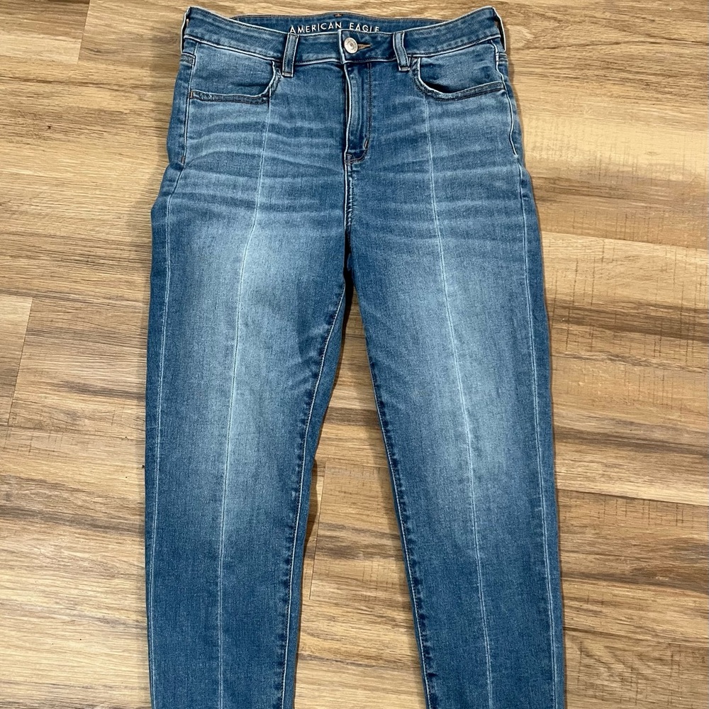 ae short skinny jeans size 10